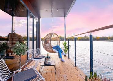 La terrasse face à la Seine