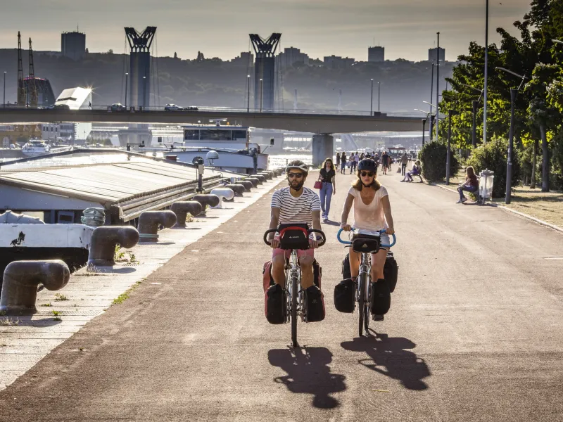 Cyclistes au pont Flauvert de Rouen